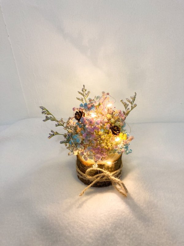 Wooden baby breath pot with light