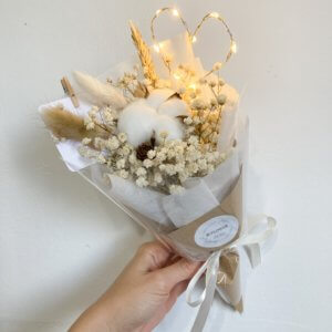 Rustic style dried flower bouquet