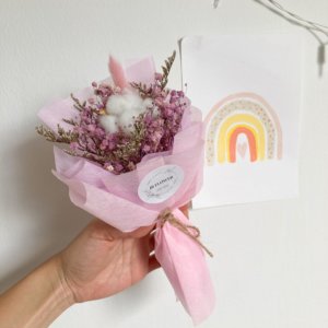 Small dried flower bouquet - pink