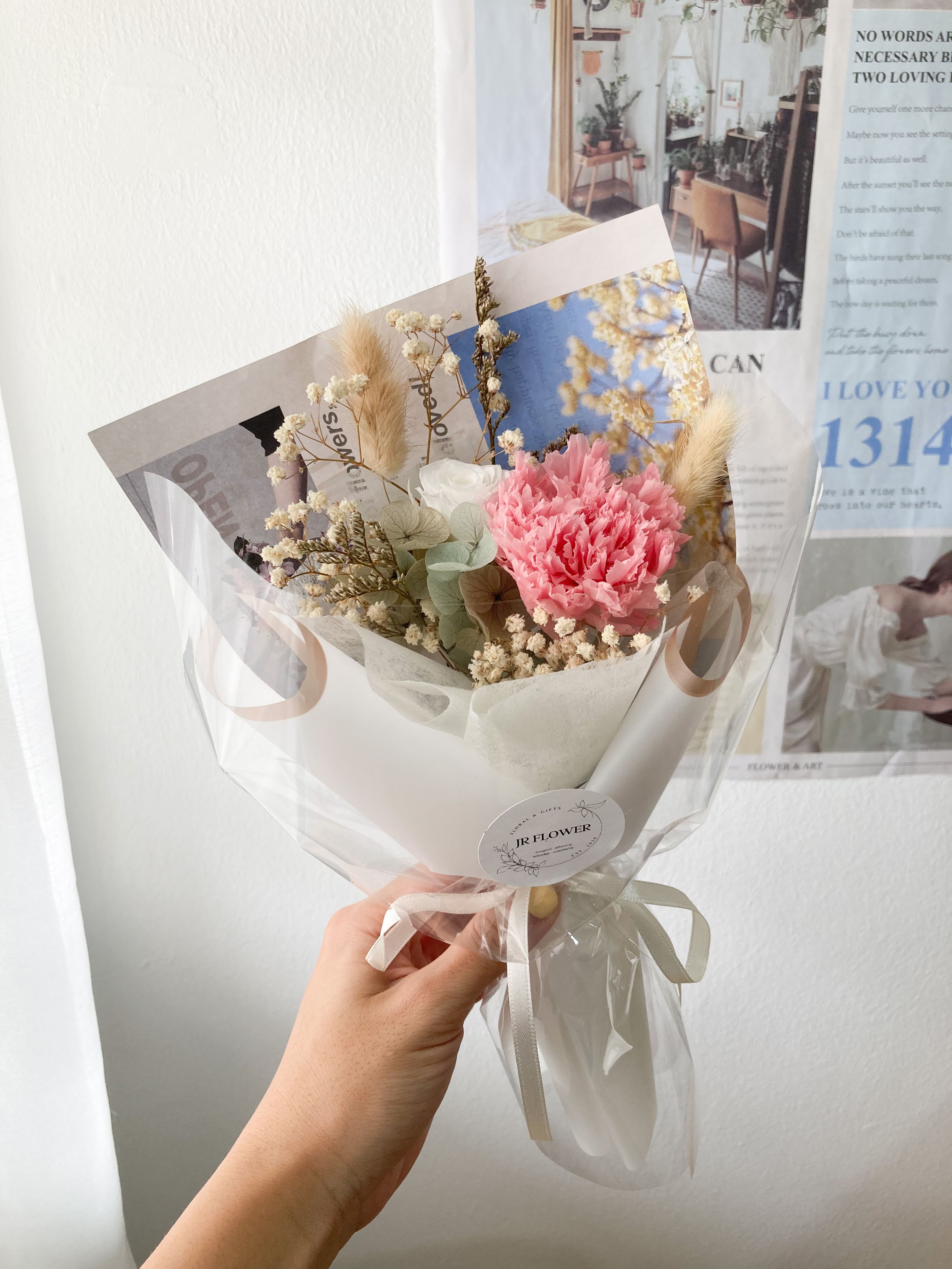 Preserved carnation bouquet pink