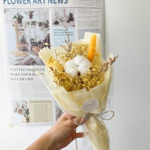 Korean style small dried flower bouquet