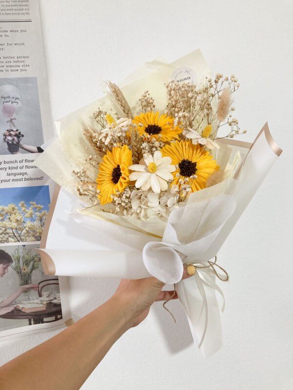 Large size sunflower bouquet