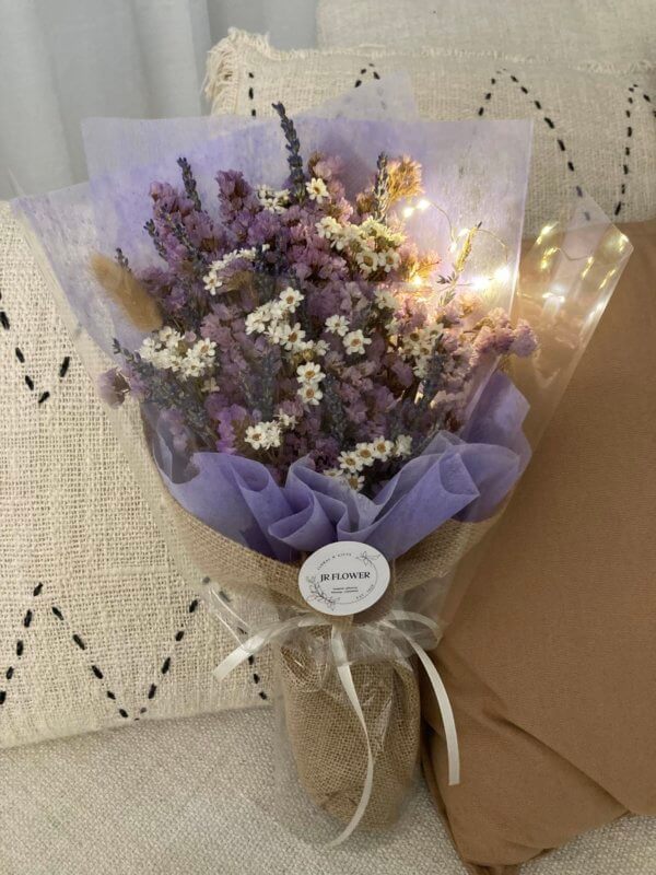 Preserved lavender daisy flower bouquet - large