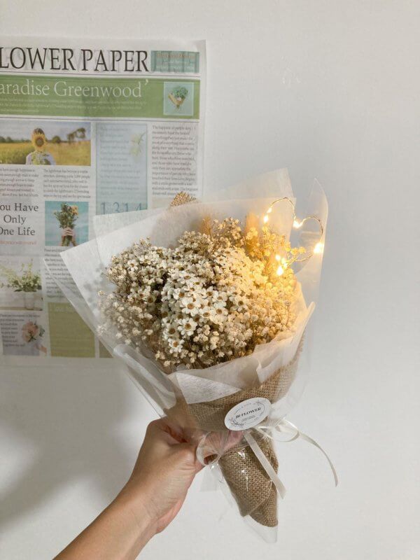 Medium size flower bouquet with light