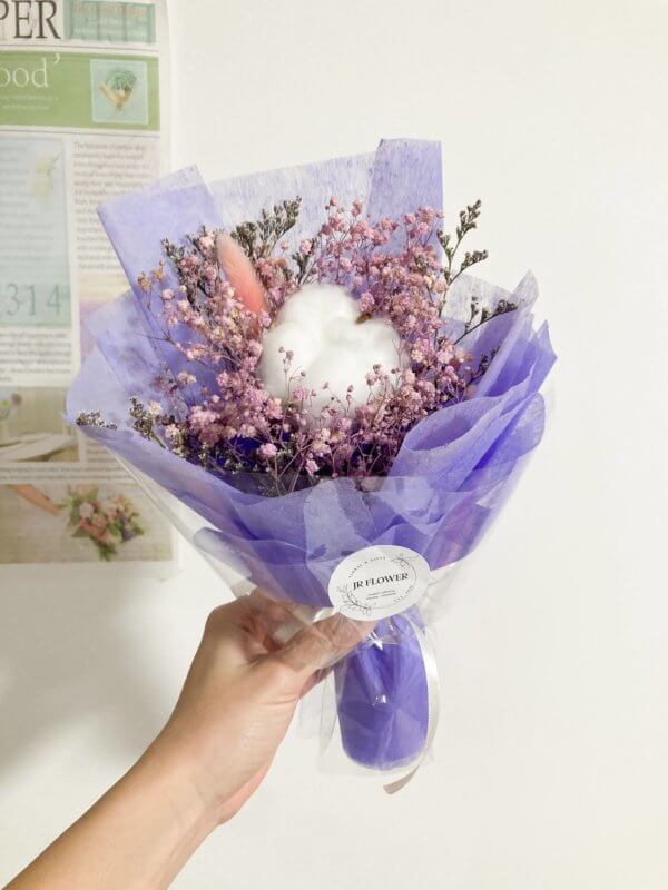 purple small dried flower bouquet