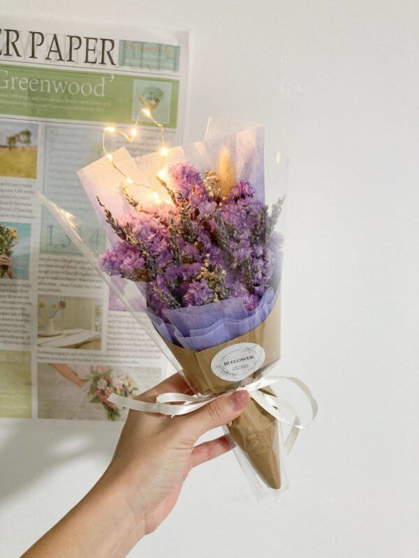 purple flower bouquet with LED