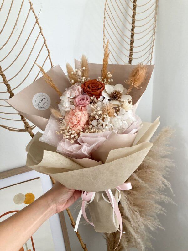 swifty tailor pastel colour flower bouquet