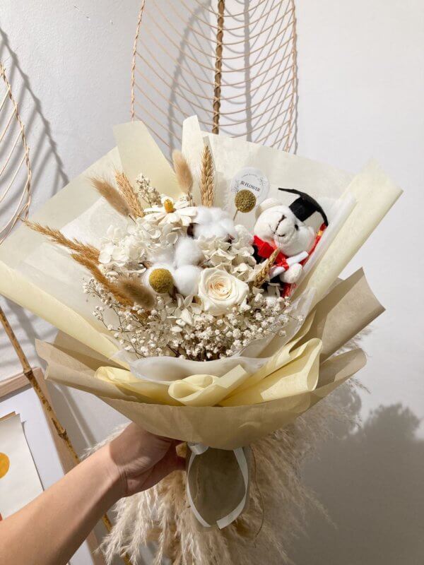 graduation flower bouquet